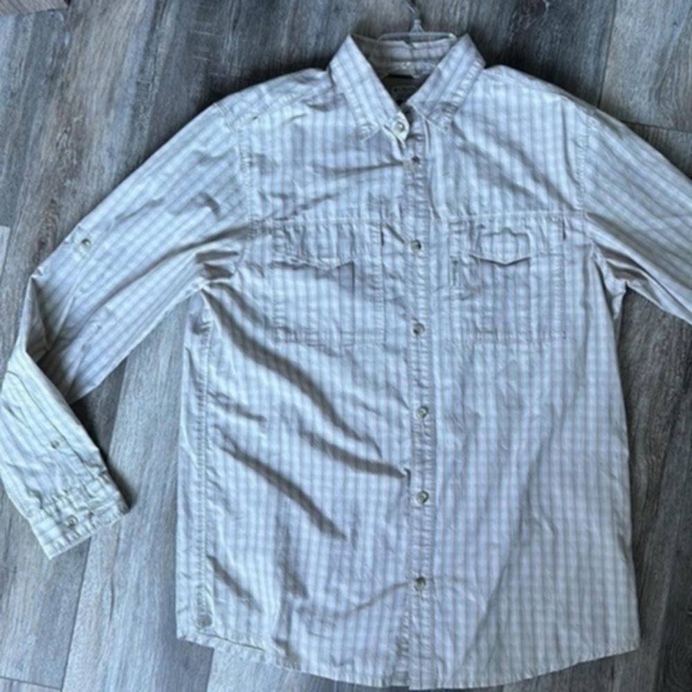 Columbia shirt plaid tan and white omni shade hiking outdoor athleisure